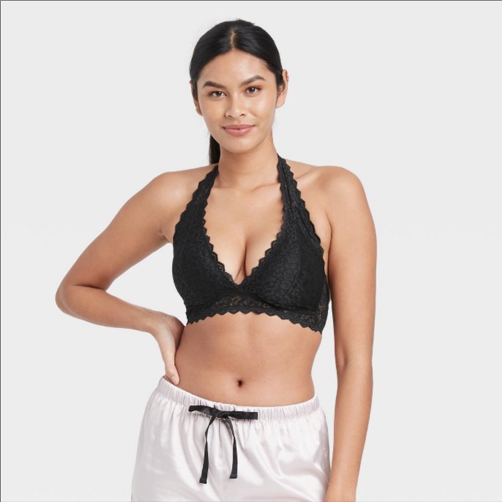 NWOT Auden Halter Lace Bralette! 🖤